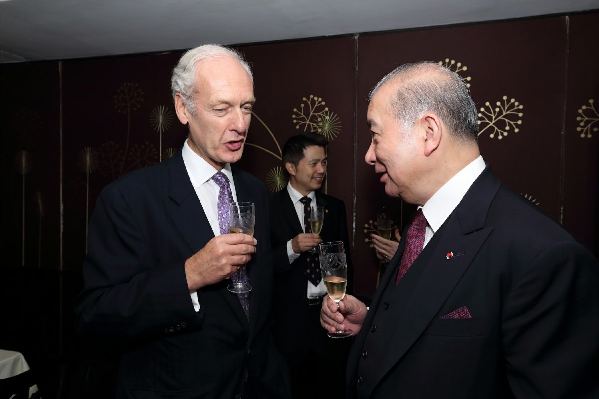 20121105 Trinity Dinner in HK with Sir Gregory Winter09